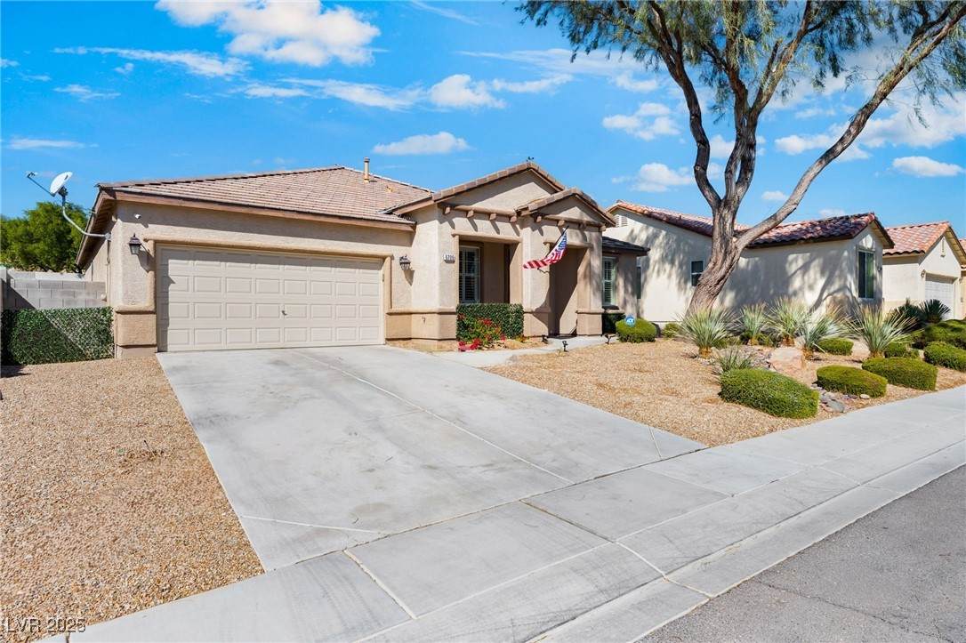 5735 Sanibel Bay Court - Photo 1
