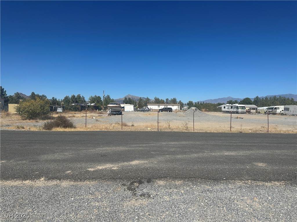 3700 Dyer Road - Photo 1