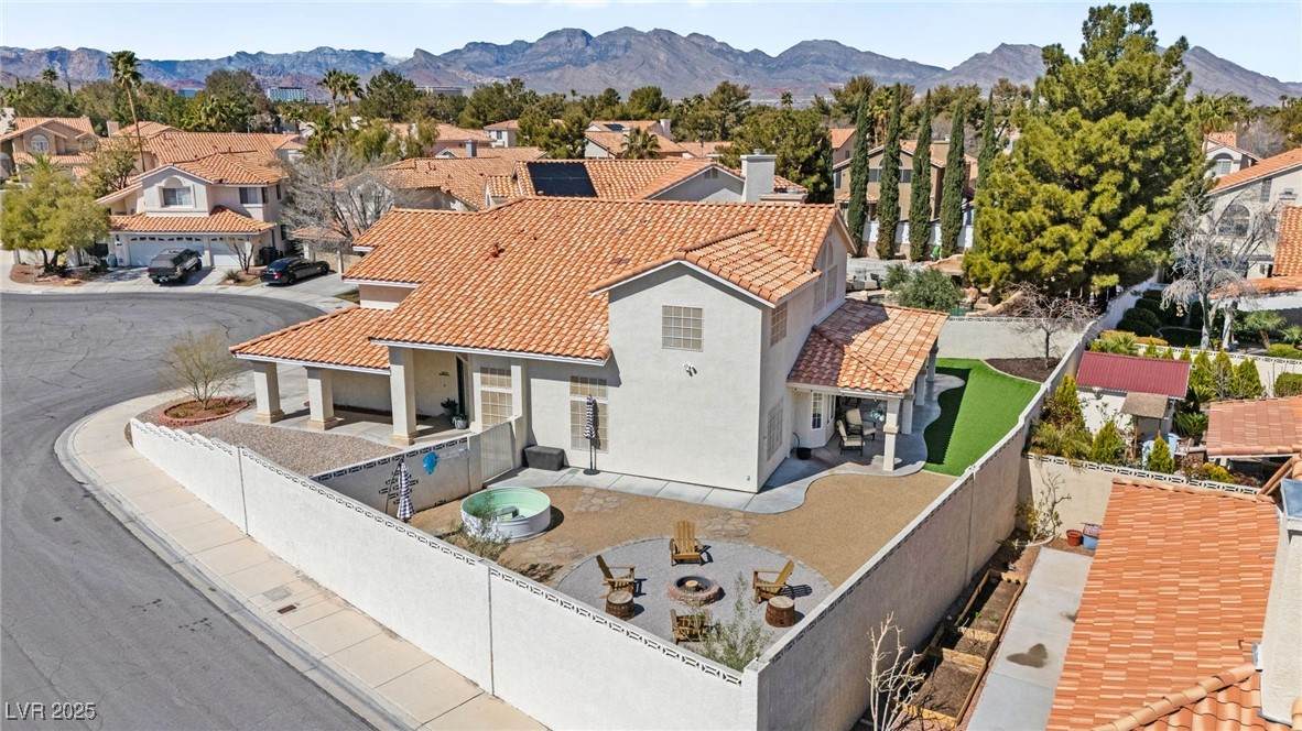 2021 Summit Pointe Drive - Photo 1