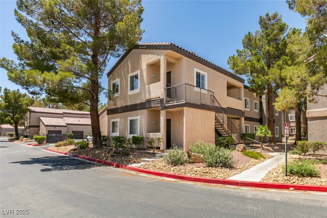 5250 Rainbow Boulevard - Photo 1