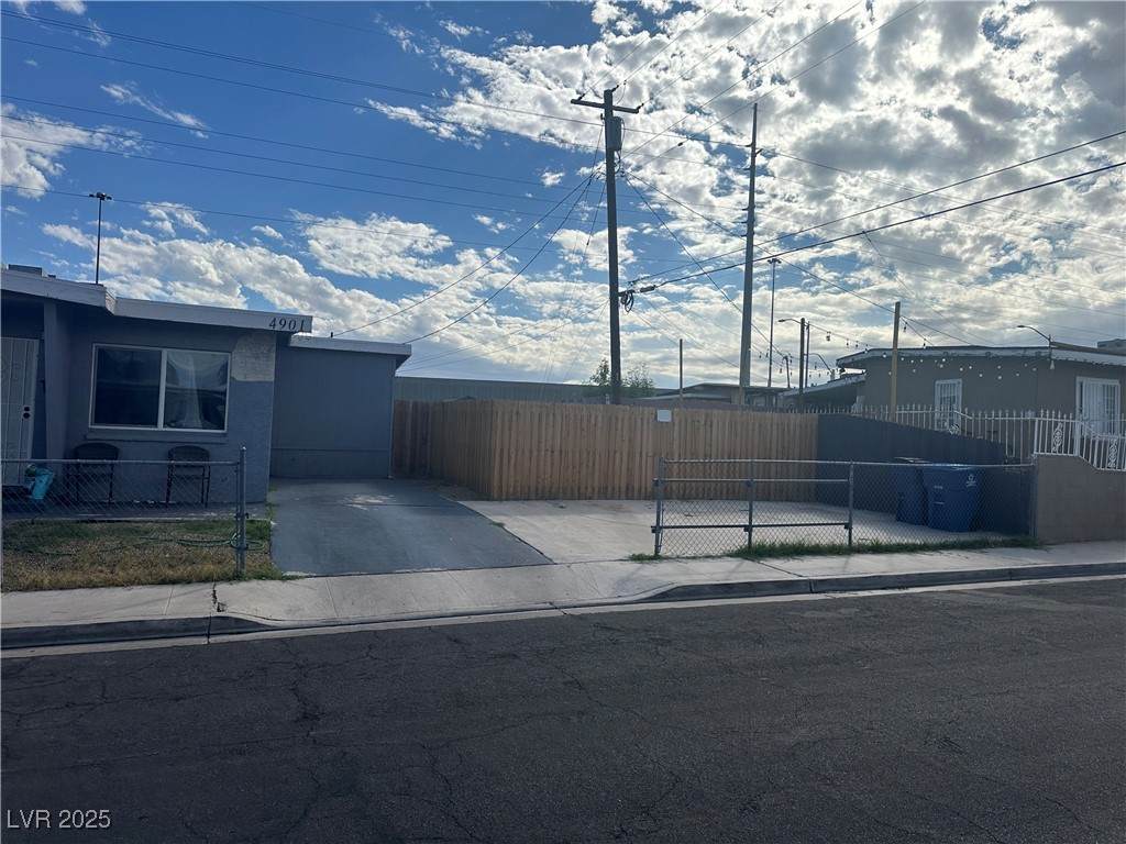 4901 Nebraska Avenue - Photo 1