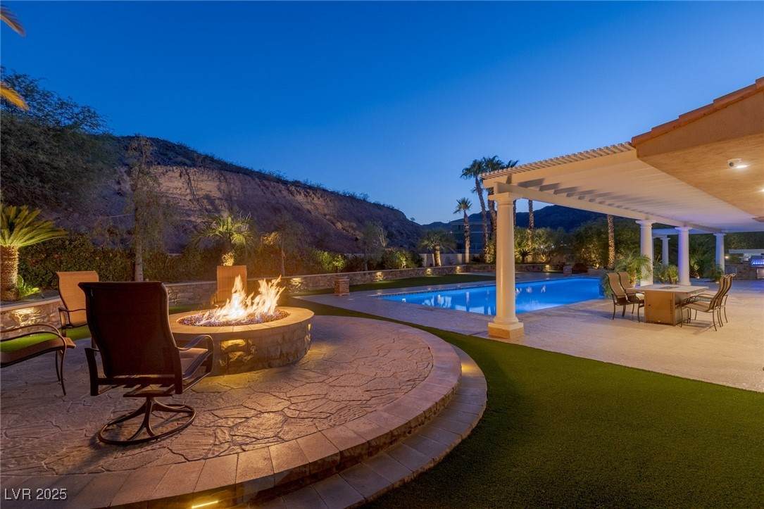 214 Desert Rose Court - Photo 1