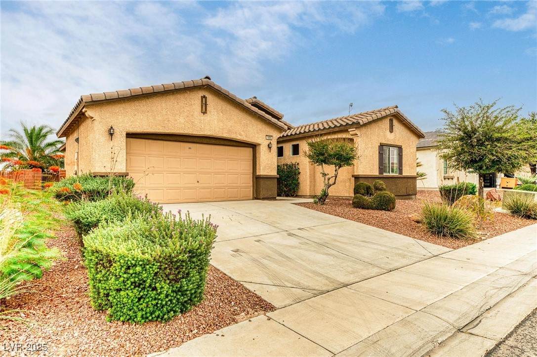 1805 Palomino Farm Way - Photo 1