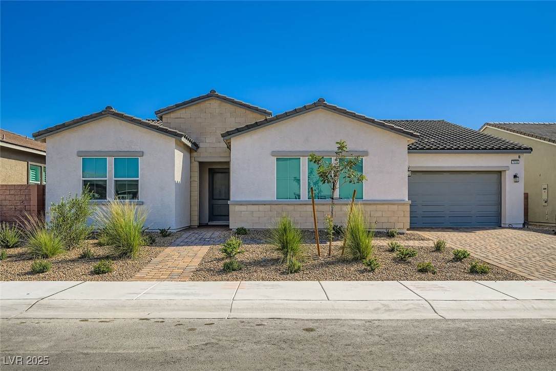 7038 Silver Palace Street - Photo 1