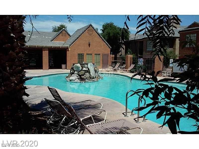 2700 Rainbow Boulevard - Photo 1