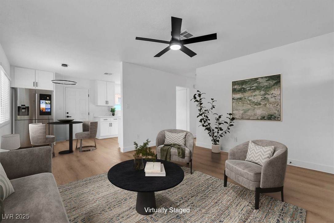 704 Kings Avenue - Photo 1