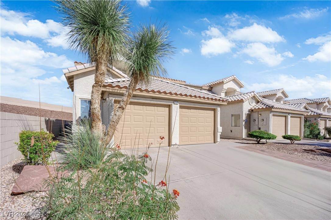 7572 Durham Hall Avenue - Photo 1