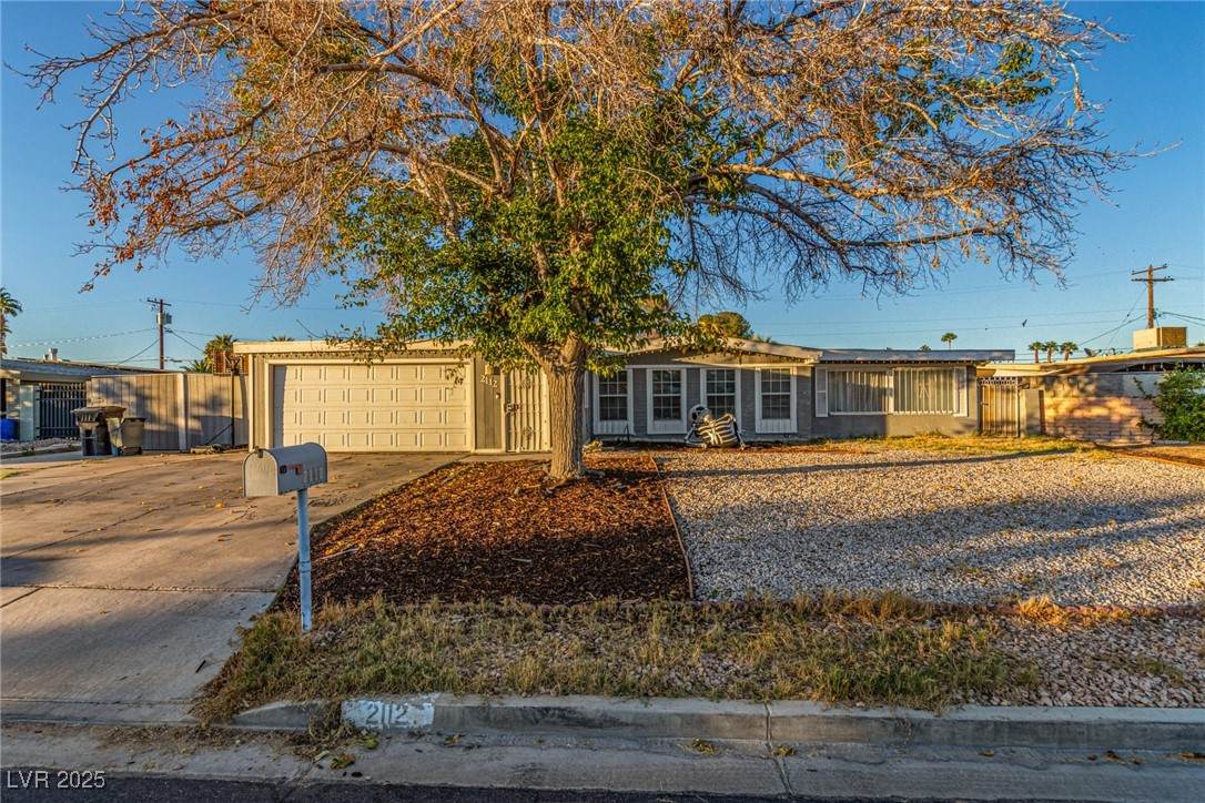 2112 Bonnie Brae Avenue - Photo 1