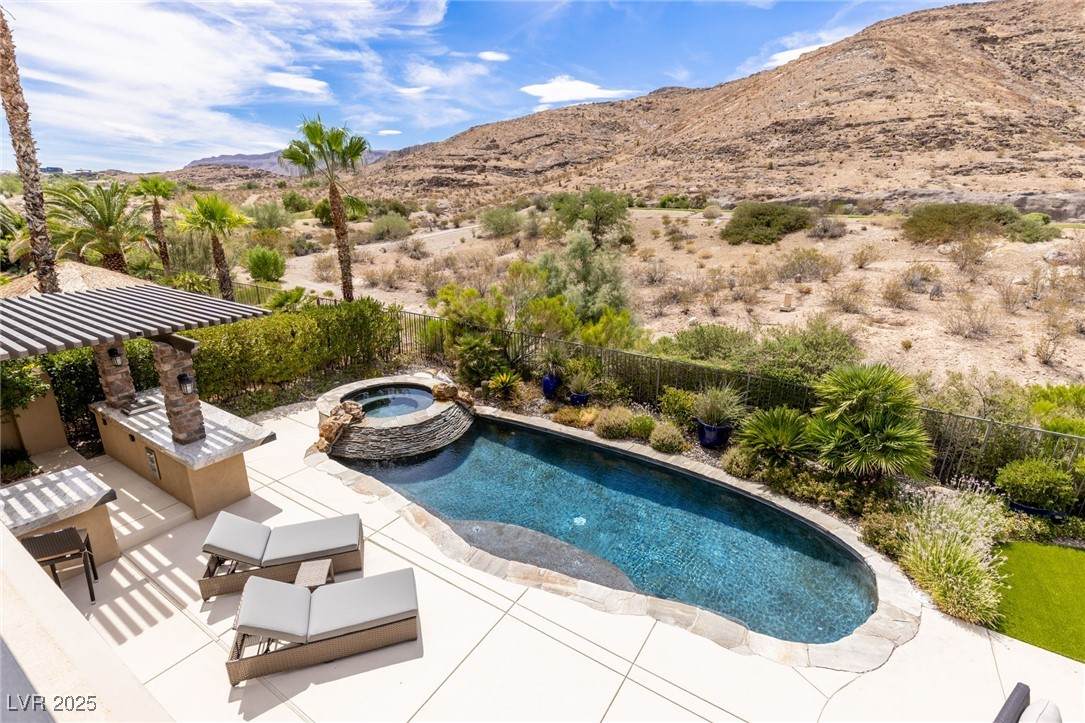 2939 Red Arrow Drive - Photo 1