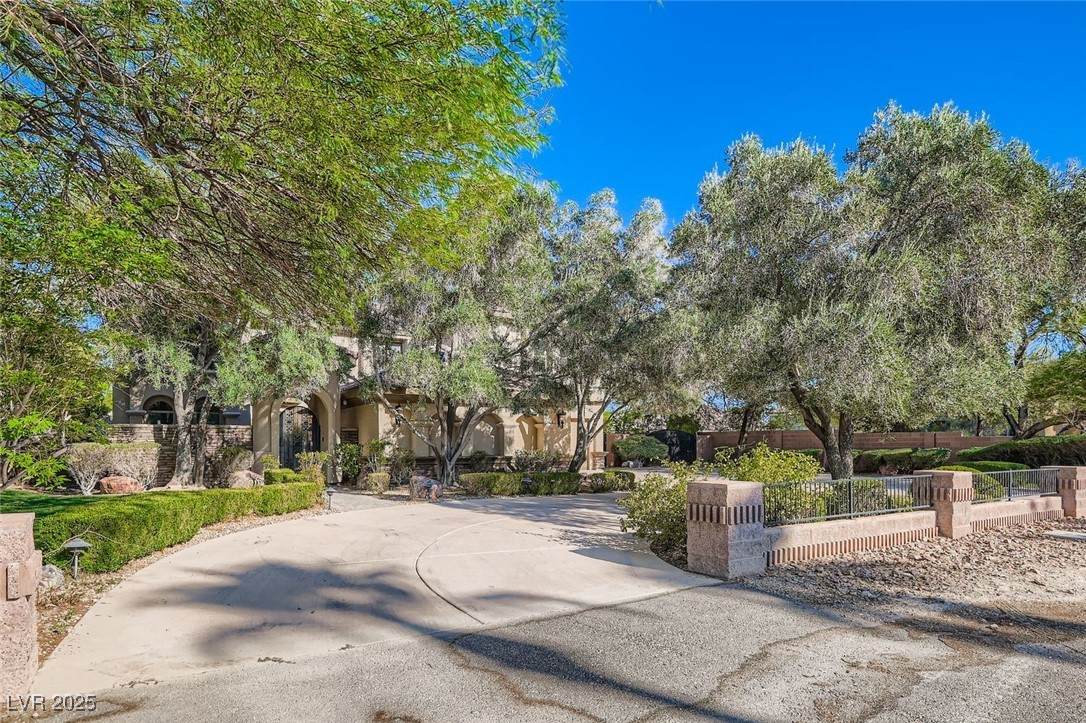 5025 Conough Lane - Photo 1