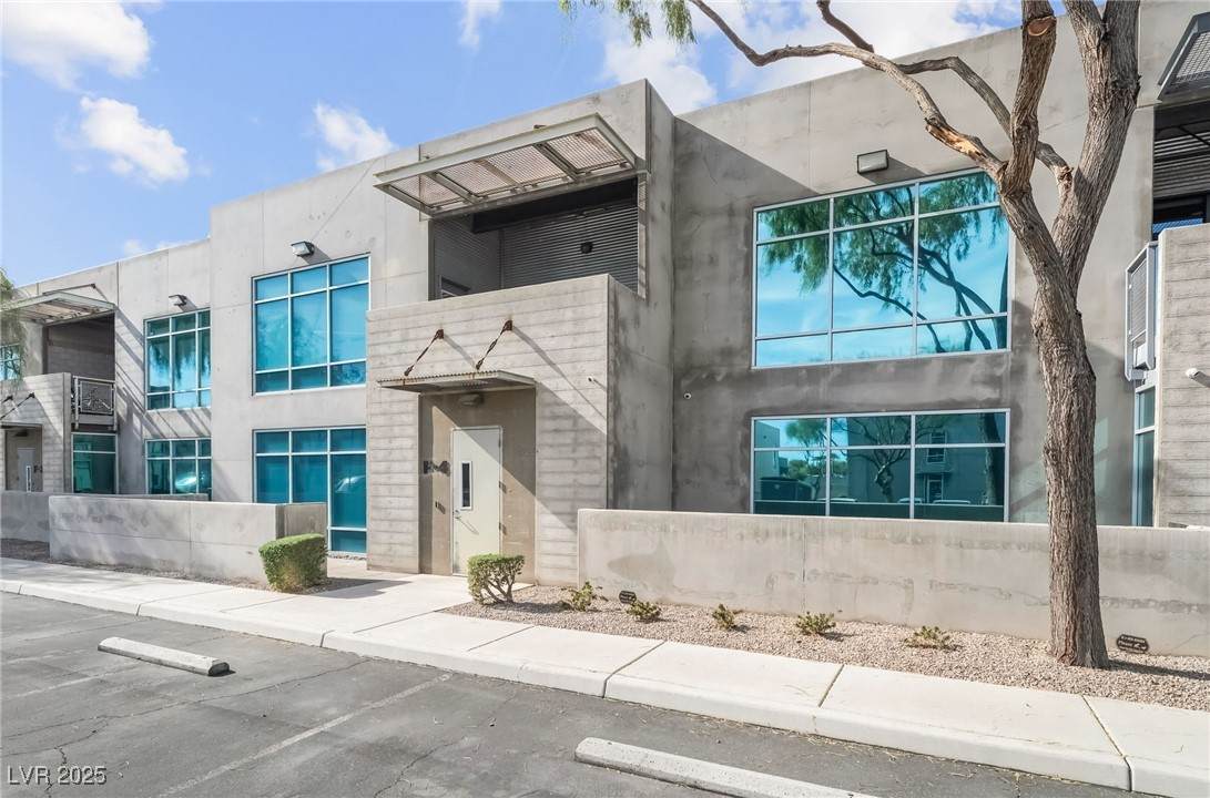 4040 Post Road - Photo 1