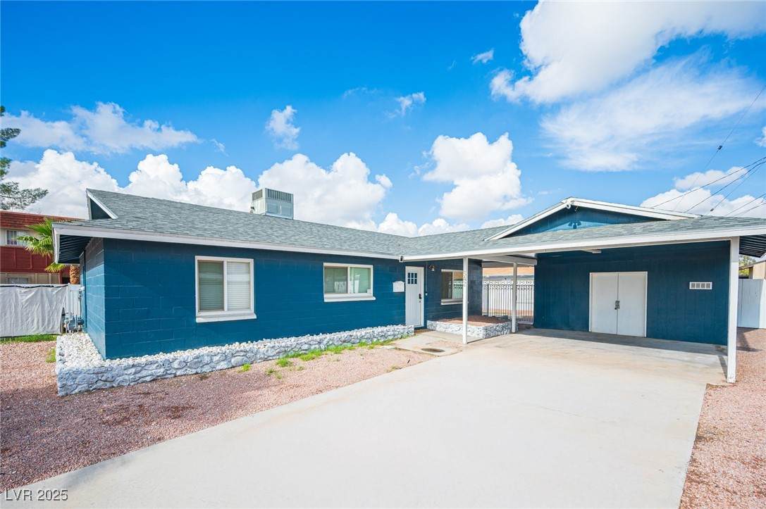 842 Westminster Avenue - Photo 1