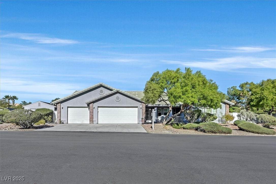 7354 Dream Weaver Court - Photo 1