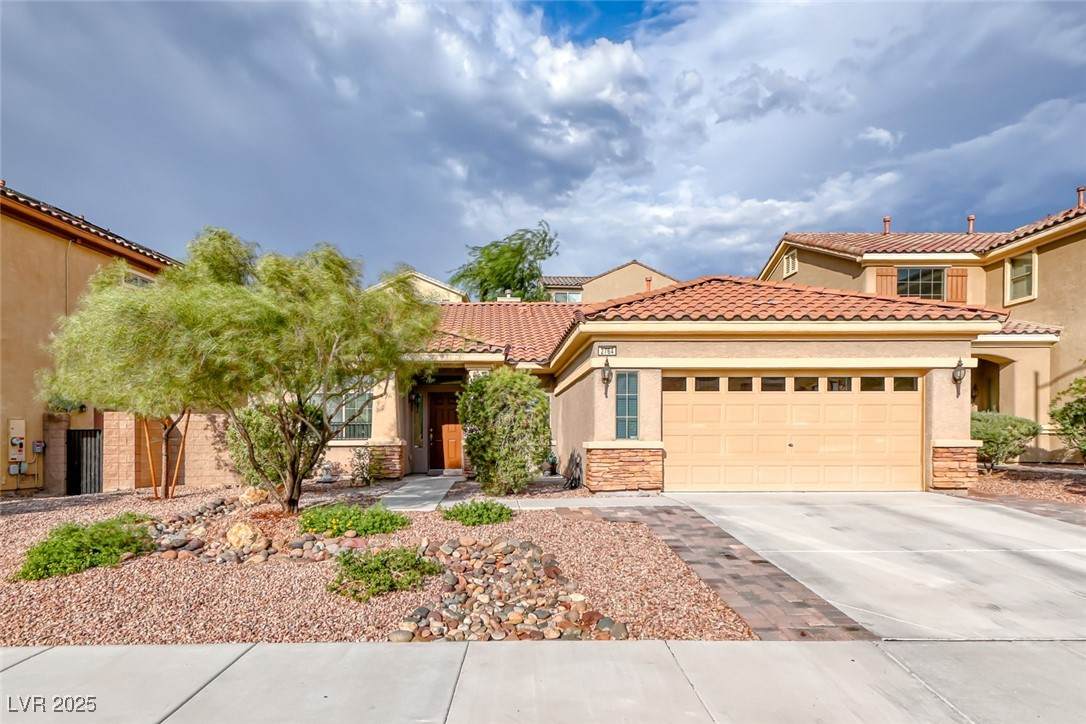 2764 Craigmillar Street - Photo 1