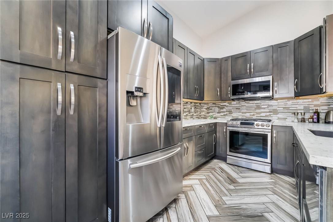 2348 Buffalo Run Avenue - Photo 1