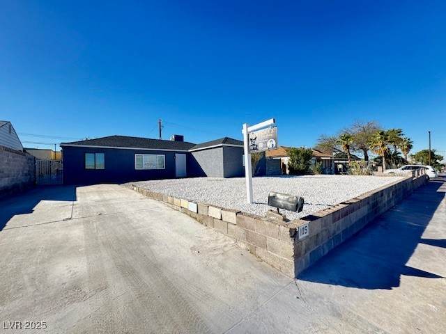 105 Ocotillo Street - Photo 1