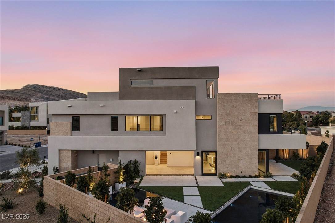 4022 Heron Fairway Drive - Photo 1