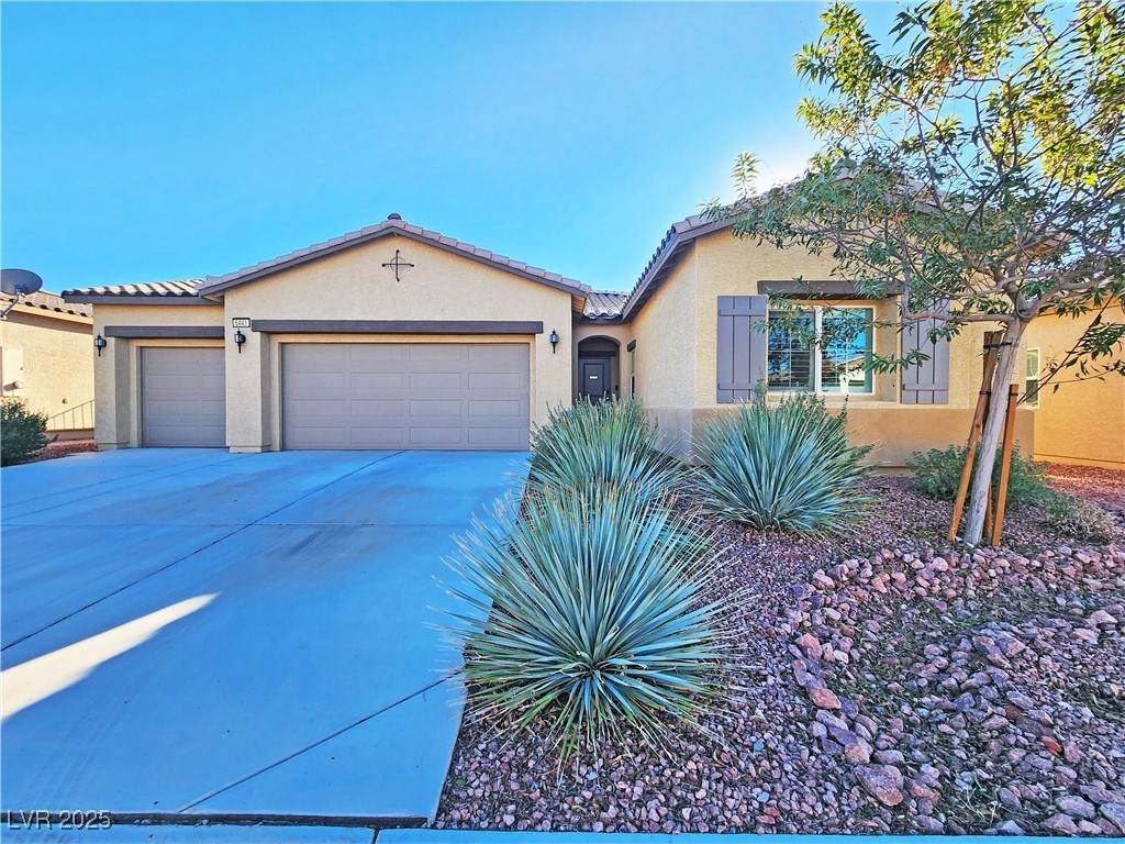 5441 La Campana Drive - Photo 1