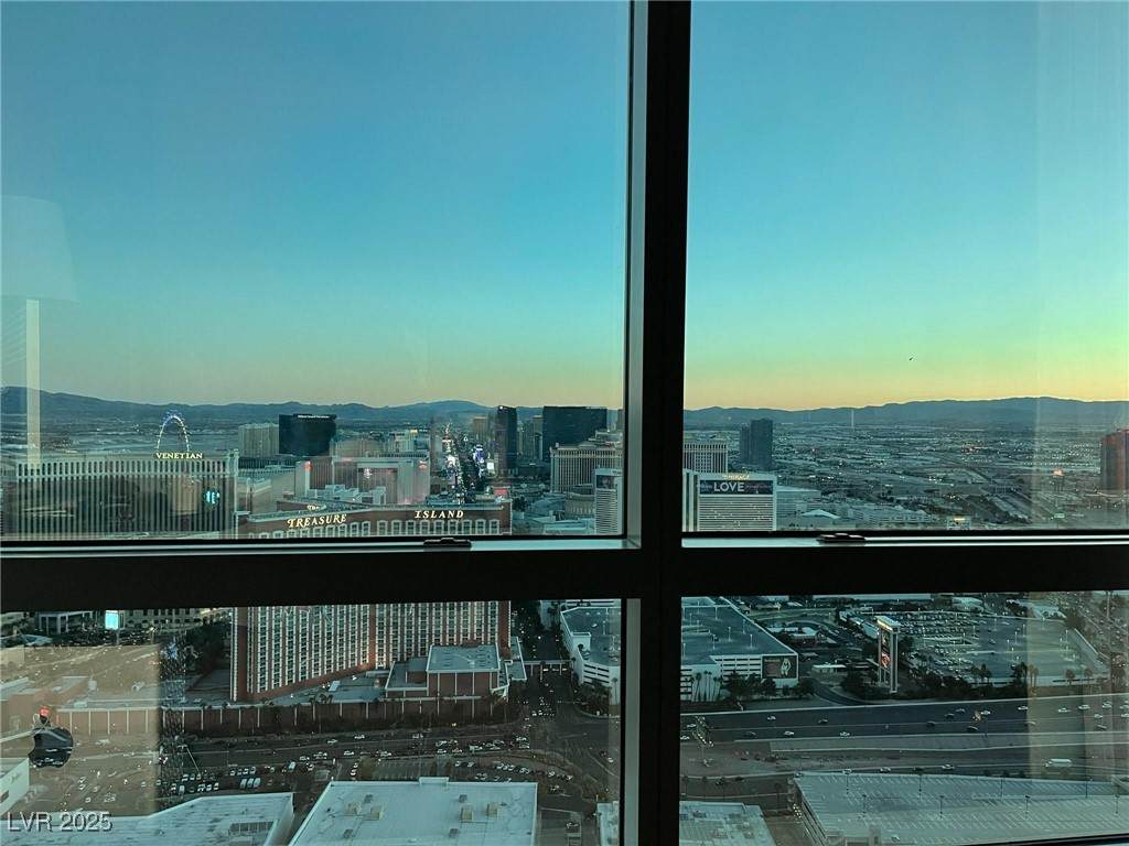 https://bt-photos.global.ssl.fastly.net/vegas/orig_boomver_1_2744028-2.jpg