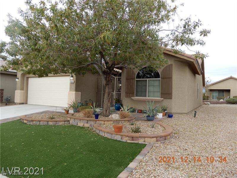 6092 Fox Creek Avenue - Photo 1