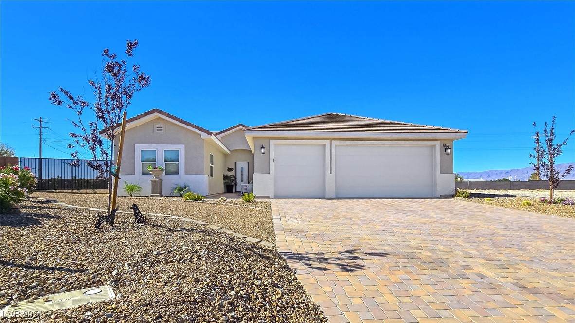 5471 Lincolnwood Court - Photo 1