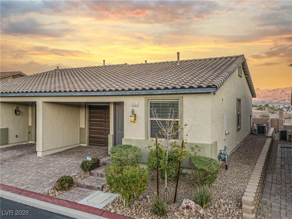 2664 Chinaberry Hill Street - Photo 1