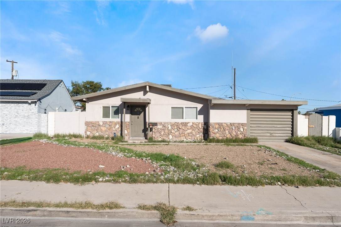 2033 Bonita Avenue - Photo 1