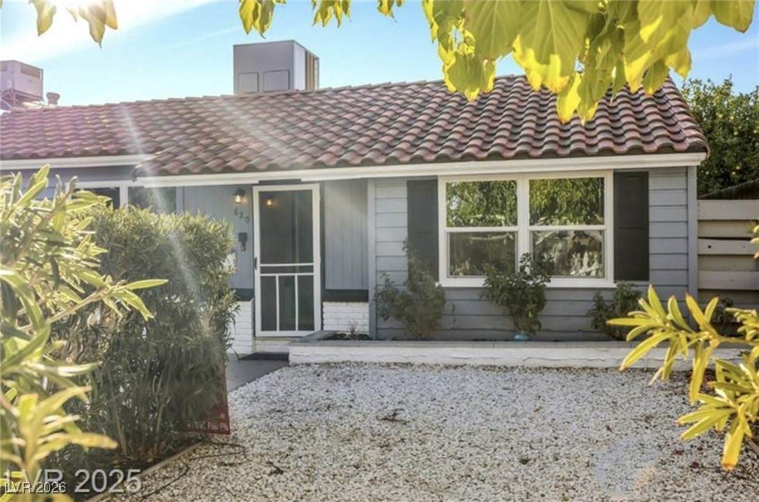 620 H Avenue - Photo 1