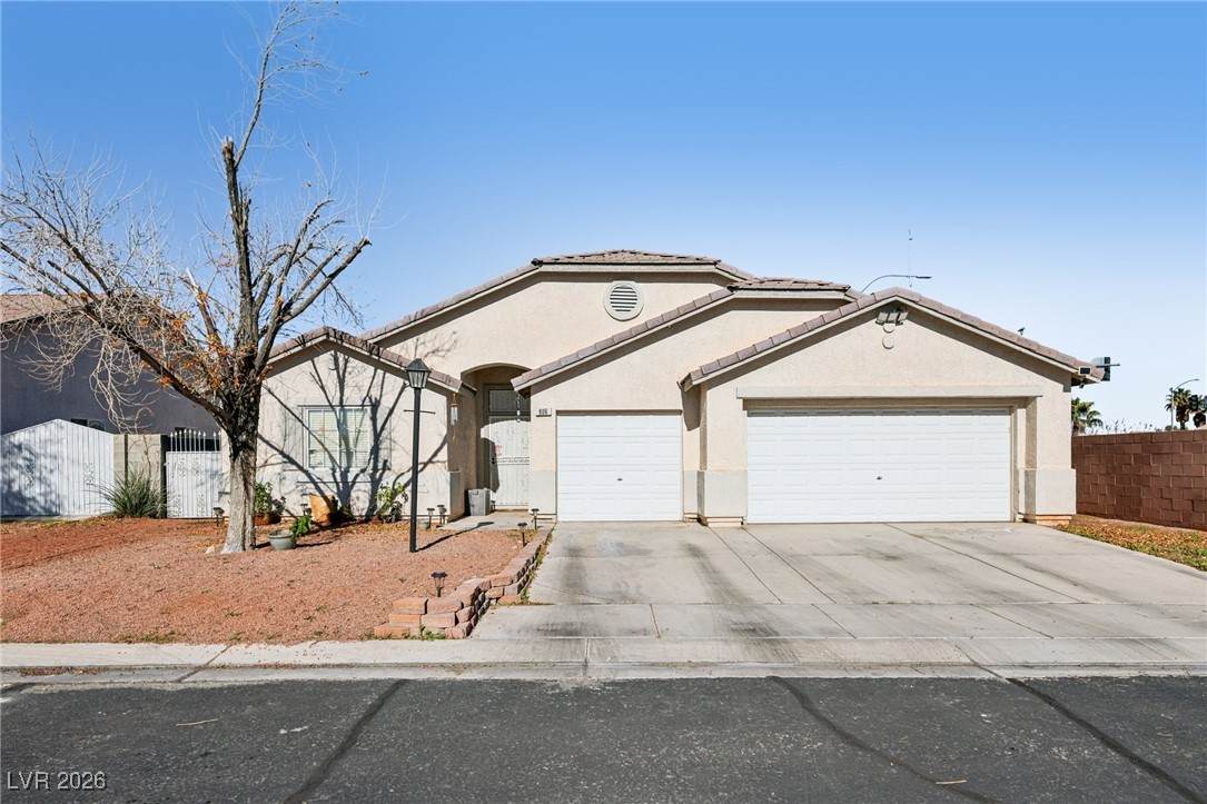 806 Baritone Way - Photo 1