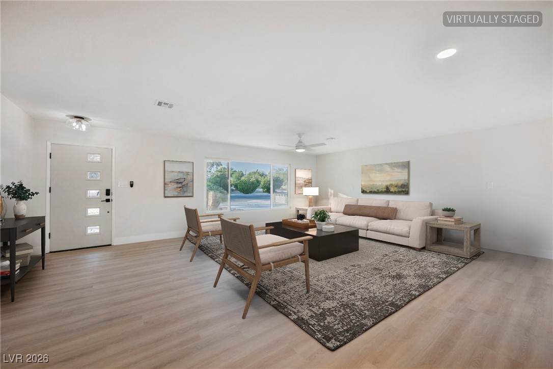 617 6th Street - Photo 1