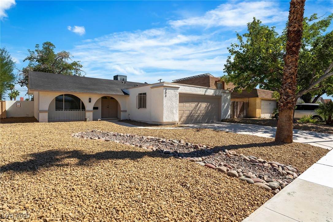 304 Torrey Pines Drive - Photo 1