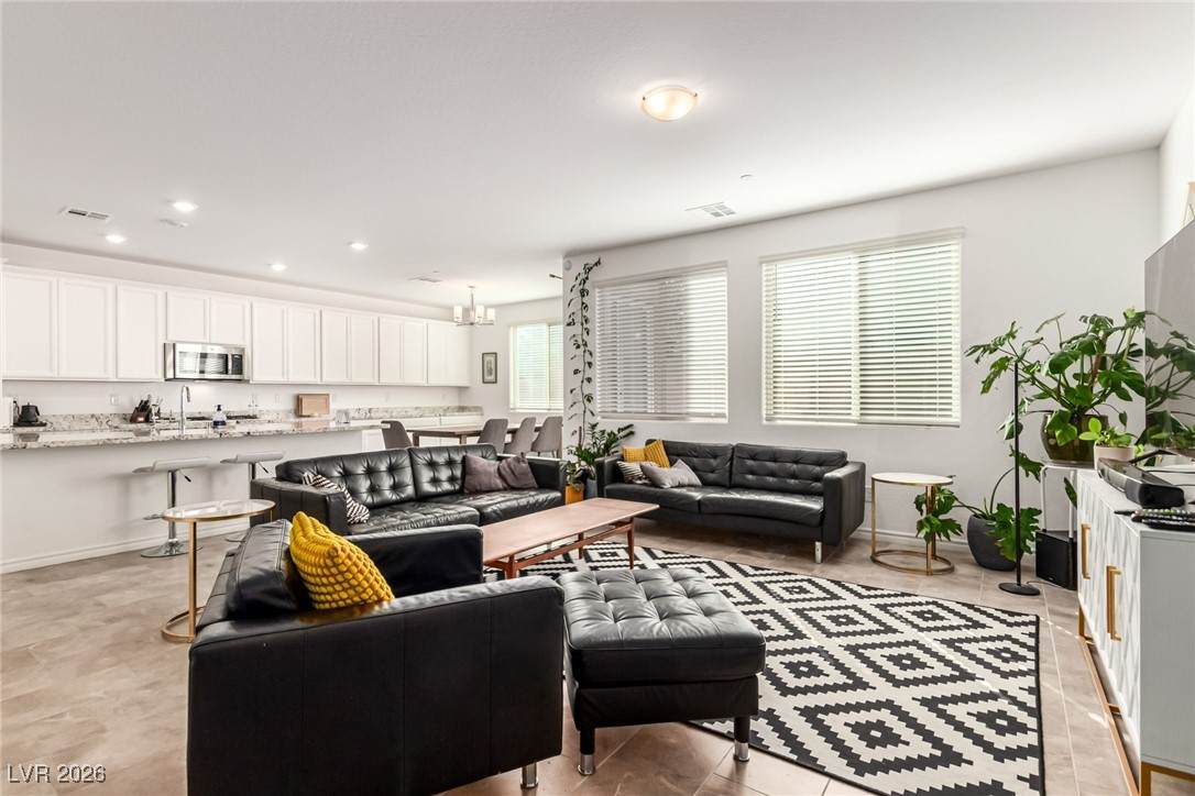 905 Sycamore Falls Street - Photo 1