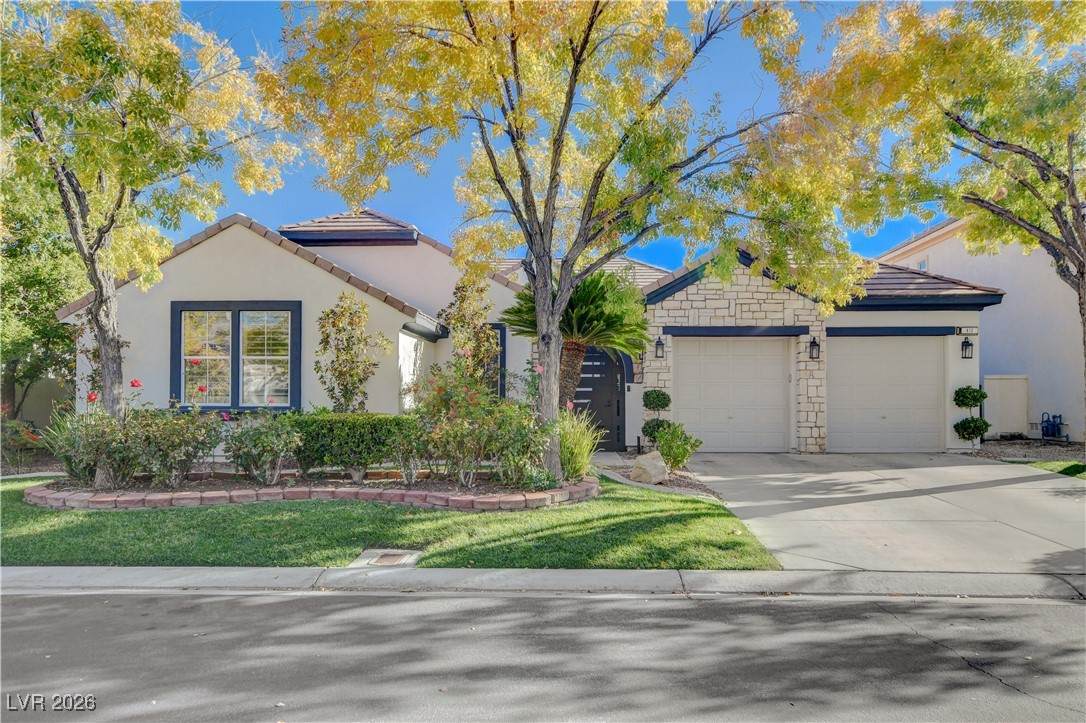 812 Sir James Bridge Way - Photo 1