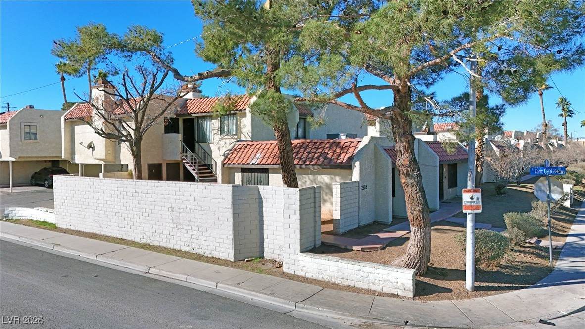 2205 Sun Avenue - Photo 1