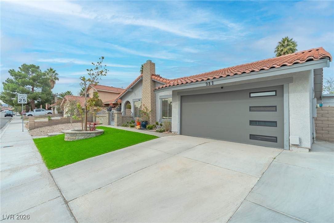 982 Pescados Drive - Photo 1