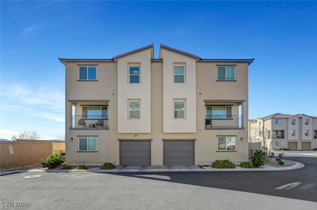 6925 Skyline Blue Street - Photo 1