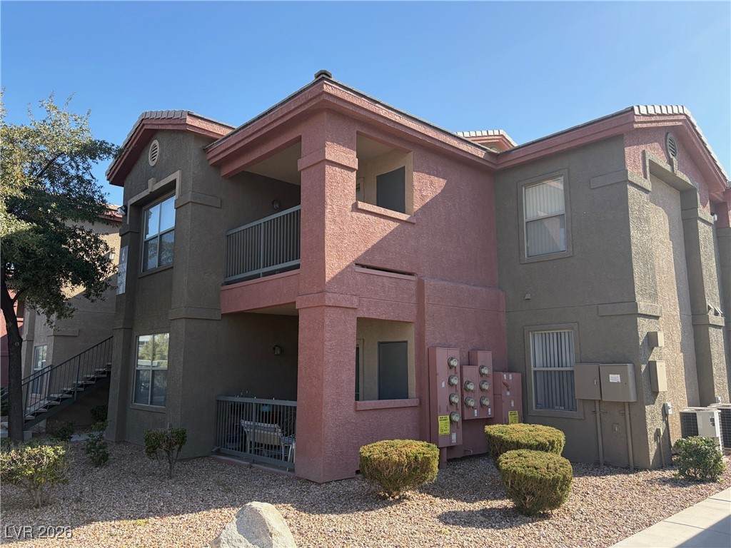 8000 Badura Avenue - Photo 1
