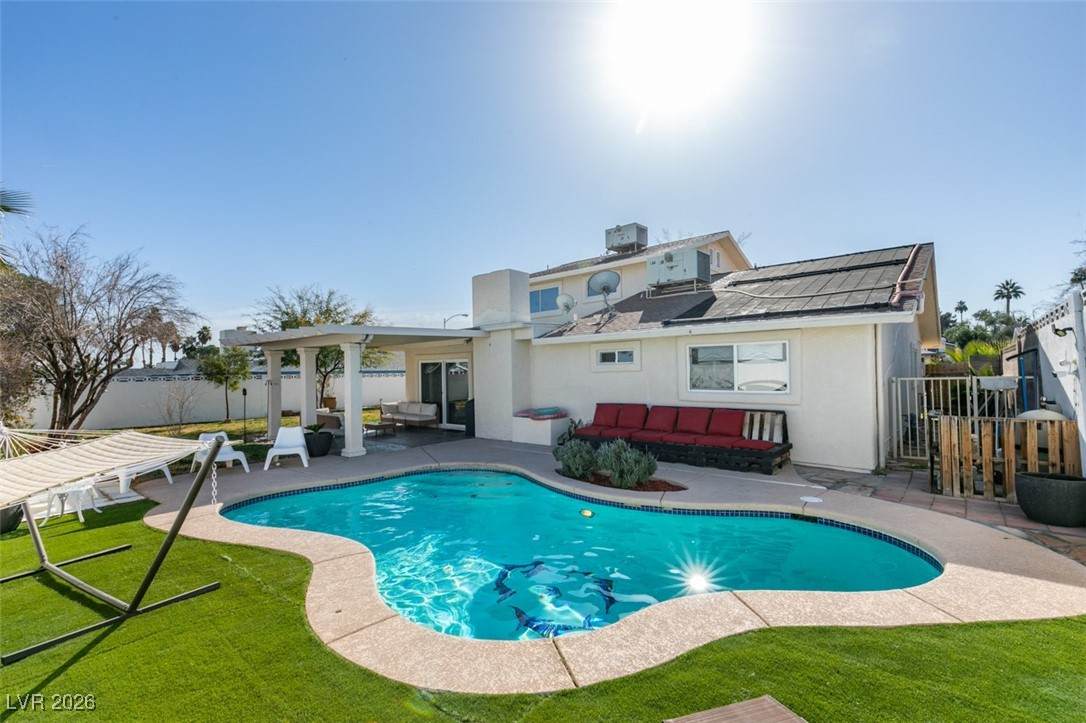 4444 El Como Way - Photo 1