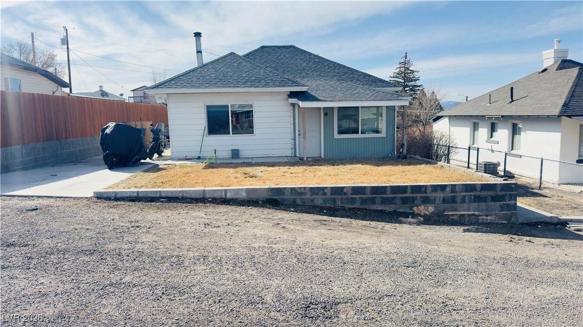 9 Avenue B - Photo 1