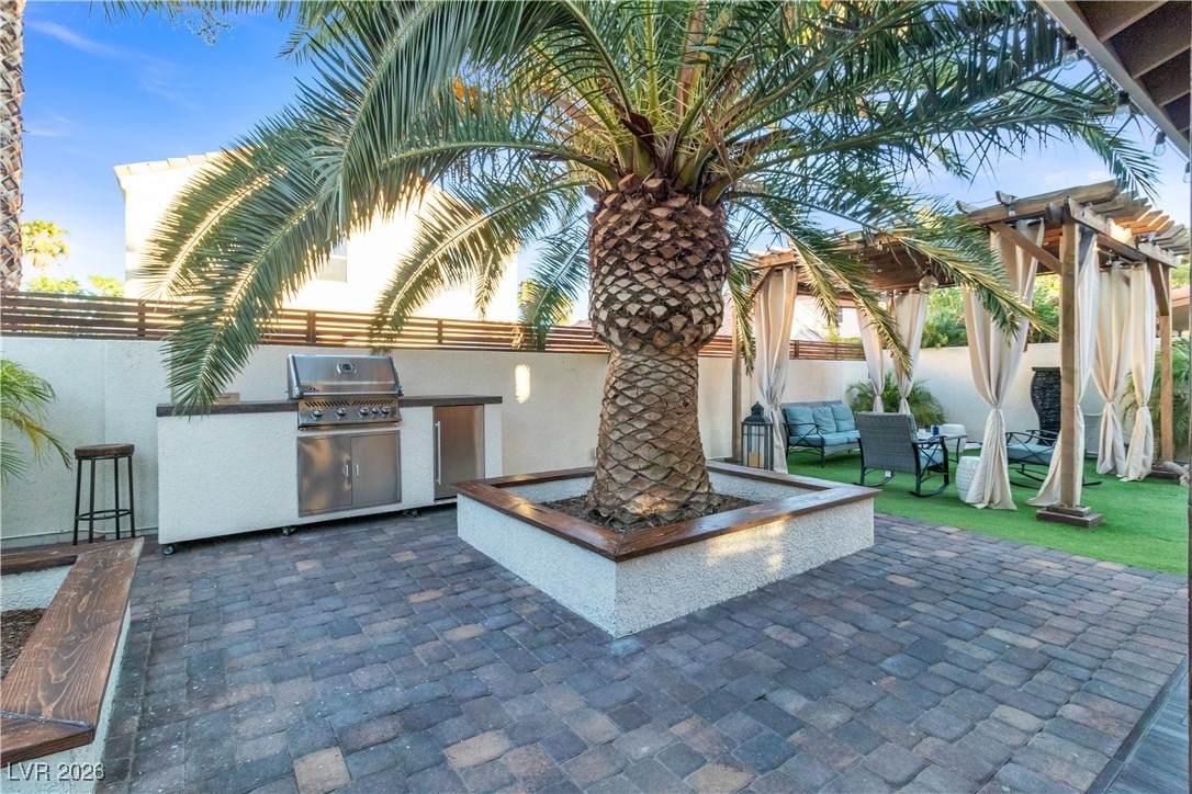 1923 Casa Verde Drive - Photo 1