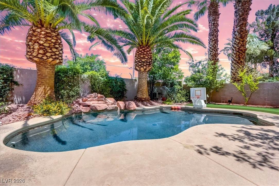 https://bt-photos.global.ssl.fastly.net/vegas/orig_boomver_1_2753955-2.jpg