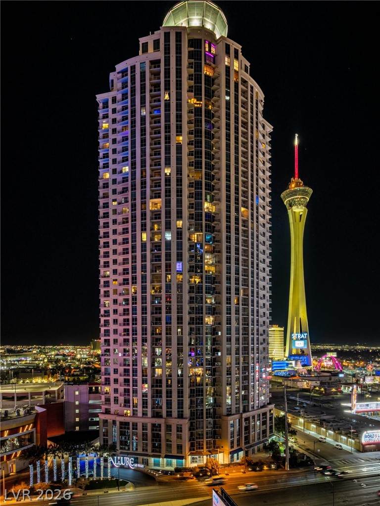 200 Sahara Avenue - Photo 1