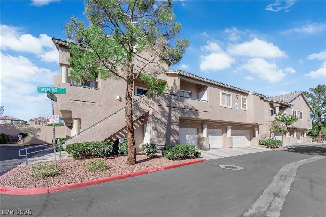 2001 Turquoise Ridge Street - Photo 1