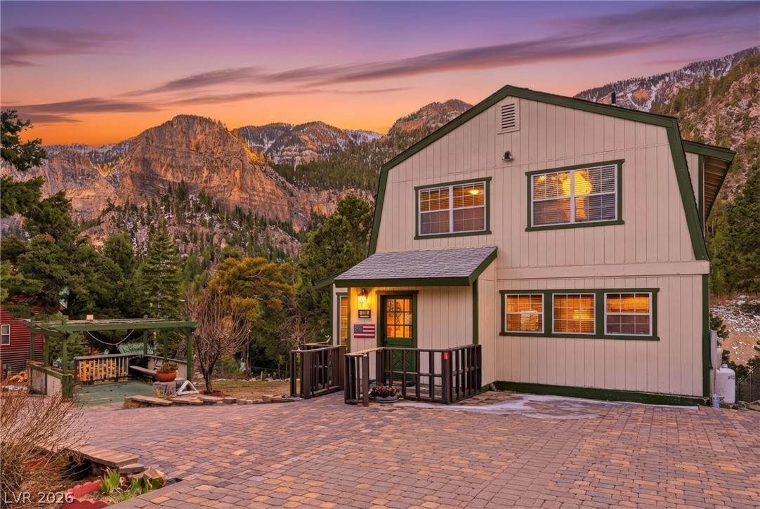 239 Crestview Drive - Photo 1