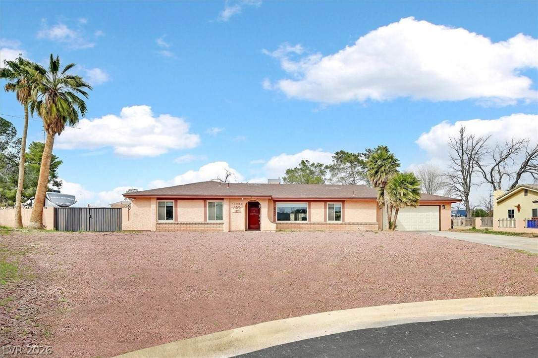 6304 Jennifer Court - Photo 1