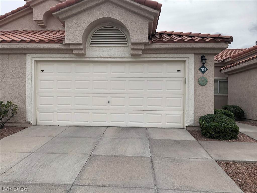 7803 Foxwood Place - Photo 1