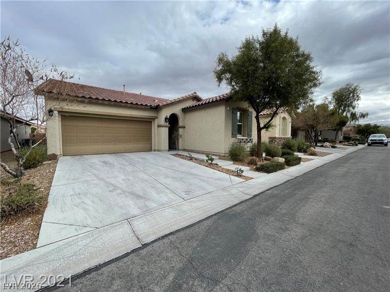 10596 Upper Laurel Street - Photo 1
