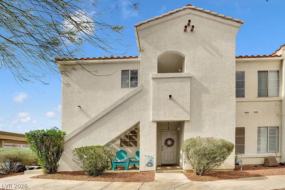 698 Racetrack Road - Photo 1