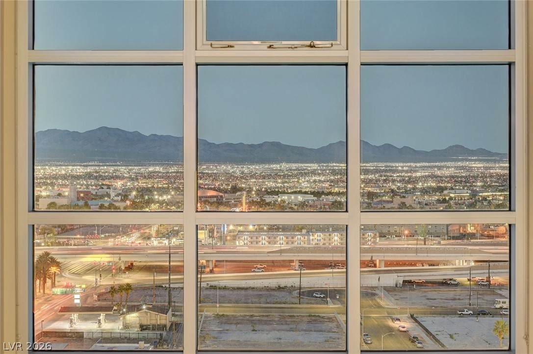 https://bt-photos.global.ssl.fastly.net/vegas/orig_boomver_2_2758090-2.jpg