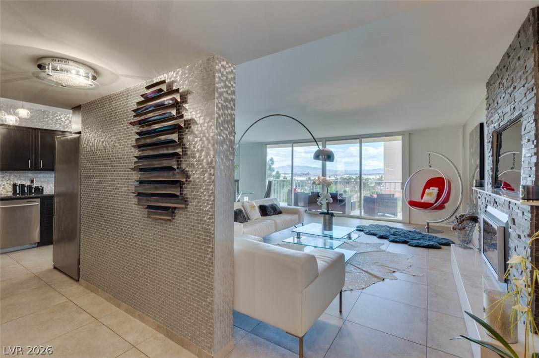 205 Harmon - Photo 1